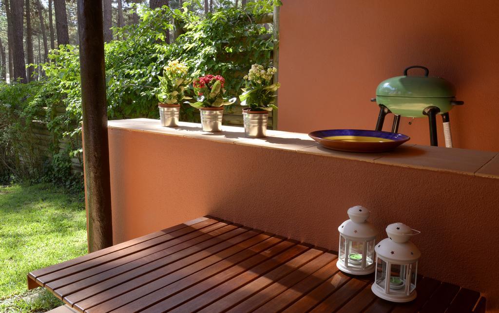 Exciting Beach Villa Charneca  Quarto foto