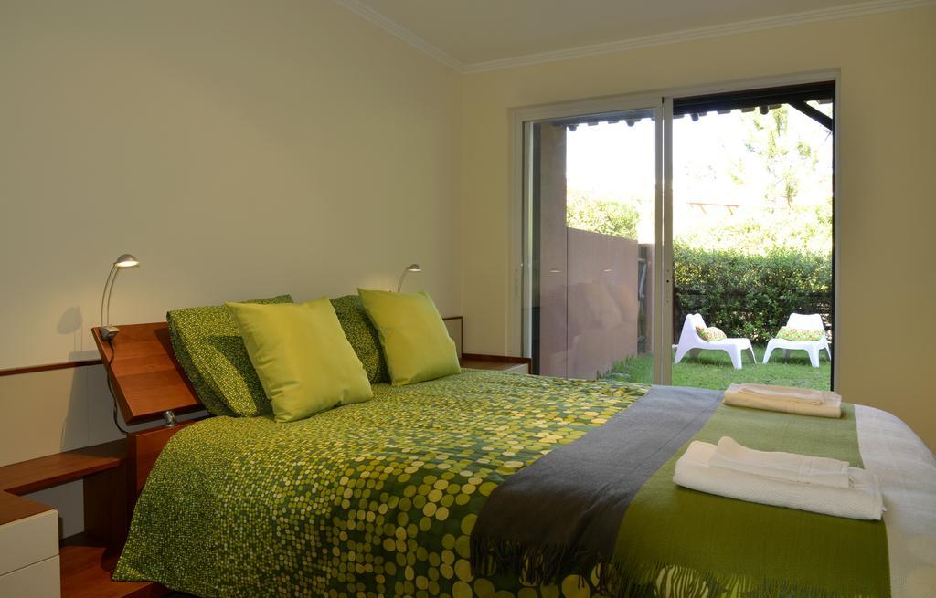 Exciting Beach Villa Charneca  Quarto foto