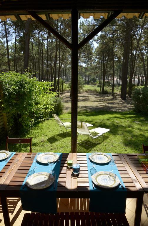 Exciting Beach Villa Charneca  Quarto foto