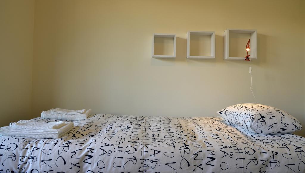 Exciting Beach Villa Charneca  Quarto foto