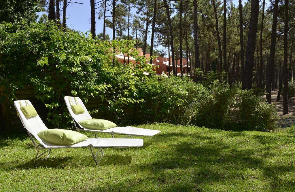 Exciting Beach Villa Charneca  Quarto foto